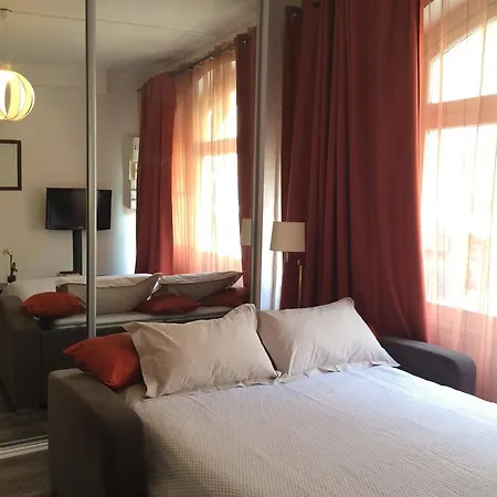 Lovely Studio - Heart Of פריז